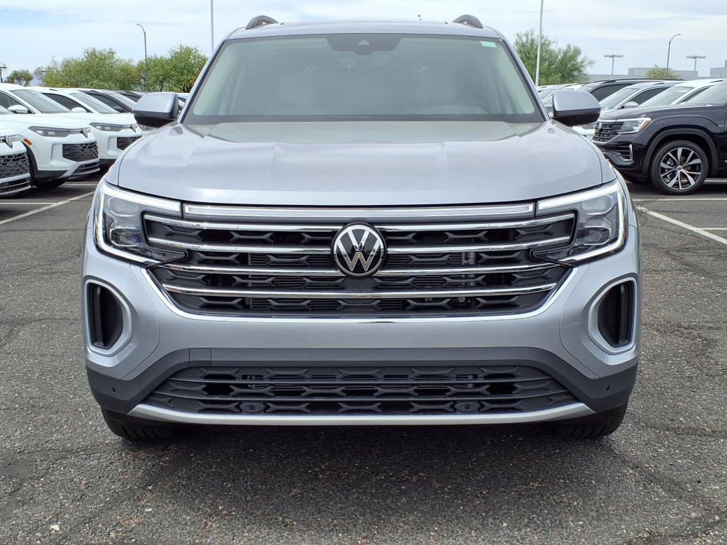 New 2026 Volkswagen Atlas SE image 2