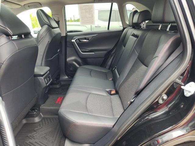 Certified 2020 Toyota RAV4 TRD Off-Road AWD/4WD image 18