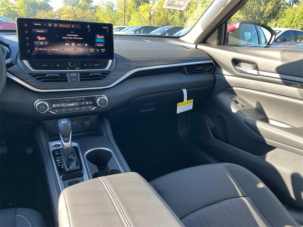 New 2025 Nissan Altima 2.5 SV w/ SV Premium Package image 14