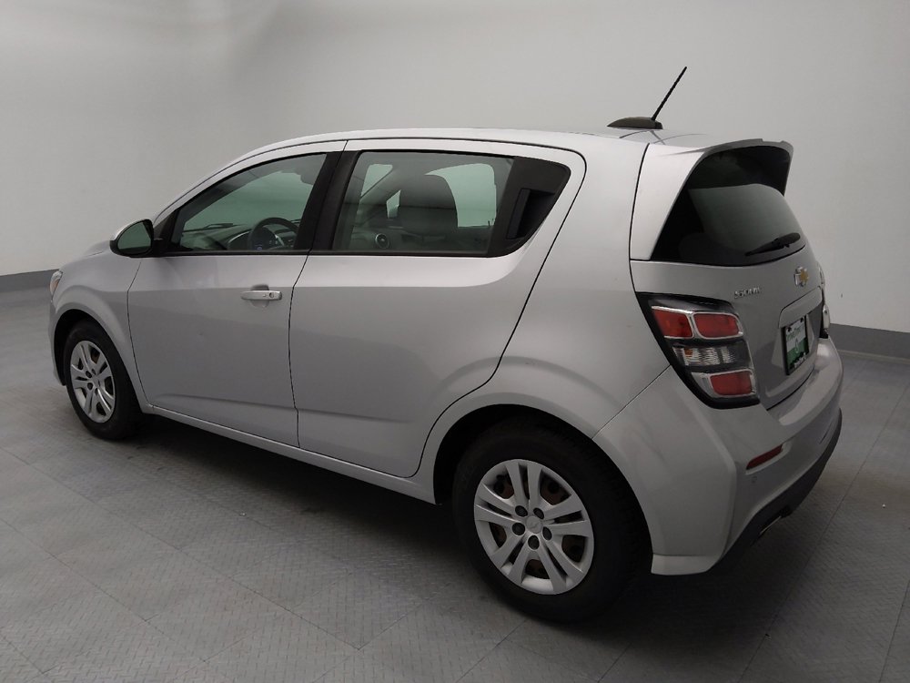 Used 2020 Chevrolet Sonic LT image 3