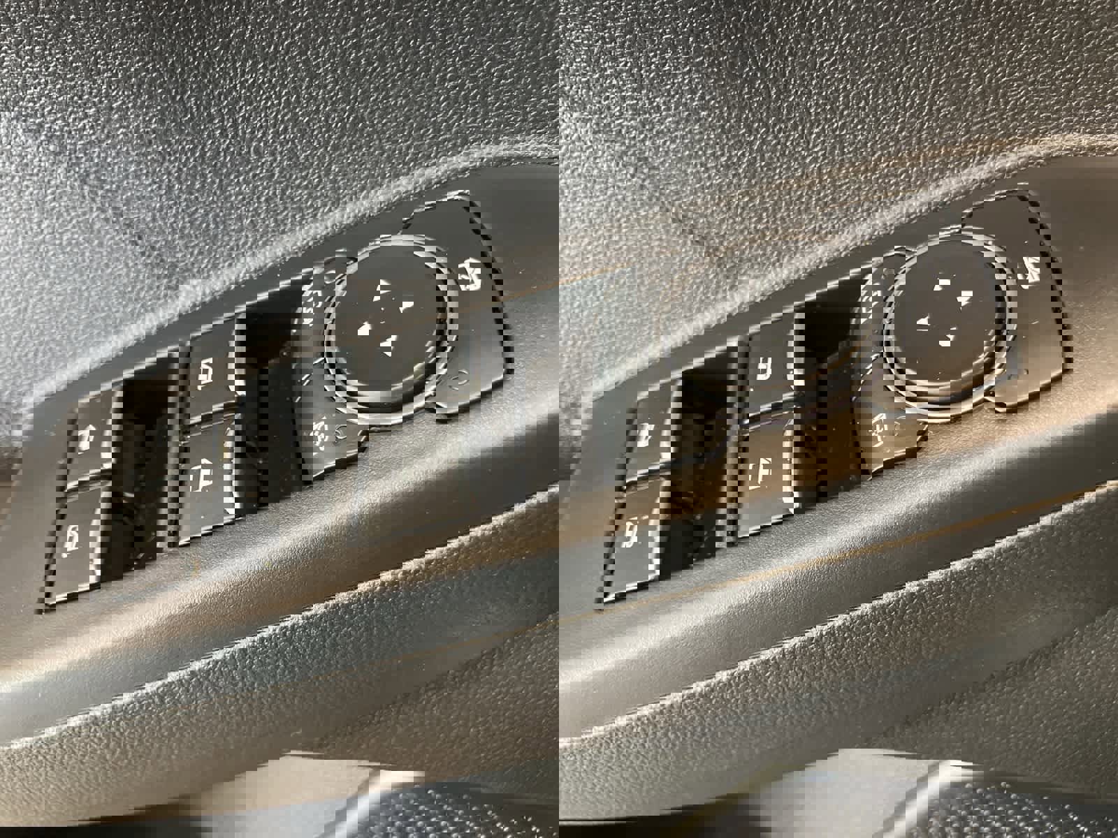 Used 2024 Ford Escape Active image 12