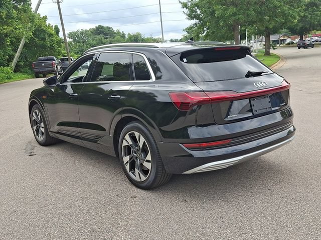 Used 2023 Audi e-tron Premium AWD/4WD image 4