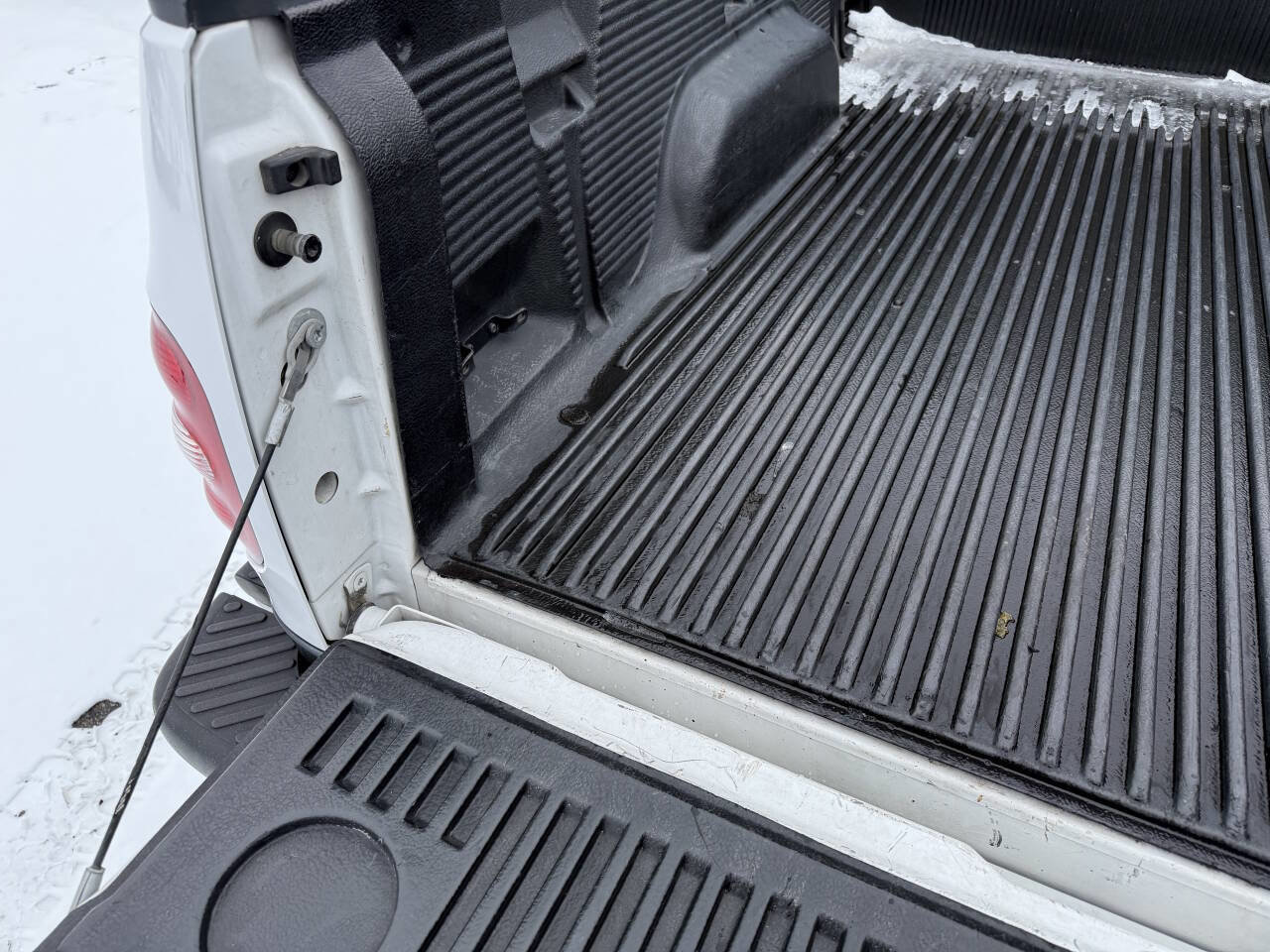 Used 1999 Ford F150 Lariat AWD/4WD image 6
