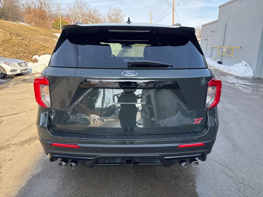 Used 2022 Ford Explorer ST w/ ST Street Pack AWD/4WD image 4