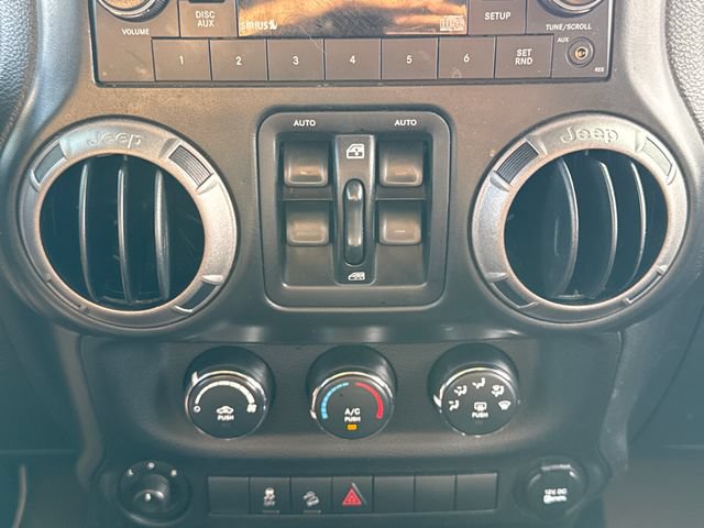 Used 2017 Jeep Wrangler Unlimited Sport w/ Quick Order Package 24S AWD/4WD image 28