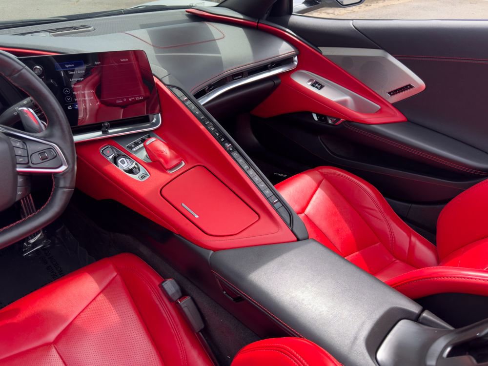 Used 2020 Chevrolet Corvette Stingray Preferred Conv w/ 2LT Preferred Equipment Group image 30