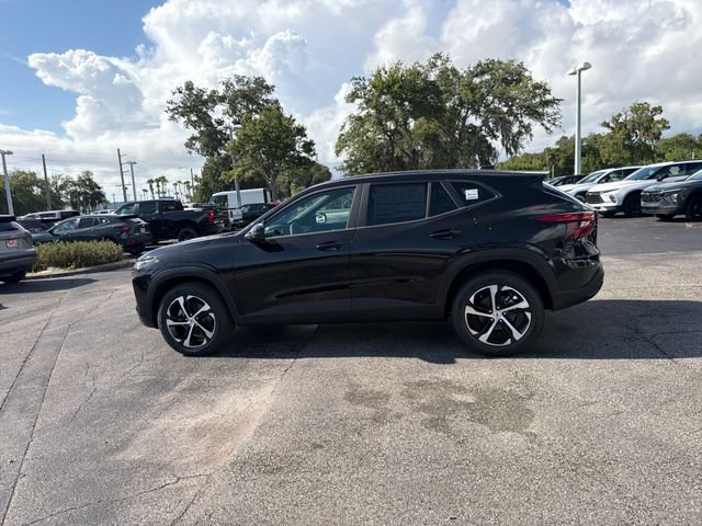 New 2026 Chevrolet Trax RS w/ Sunroof Package FWD image 6