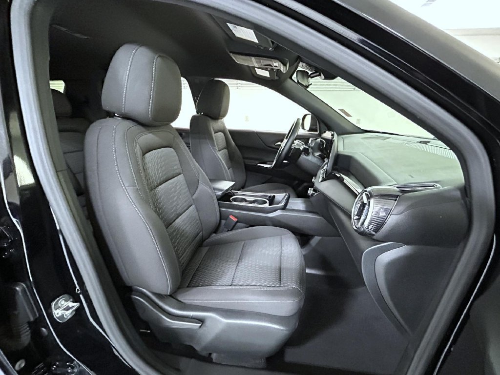 Certified 2025 Chevrolet Equinox LT AWD/4WD image 16