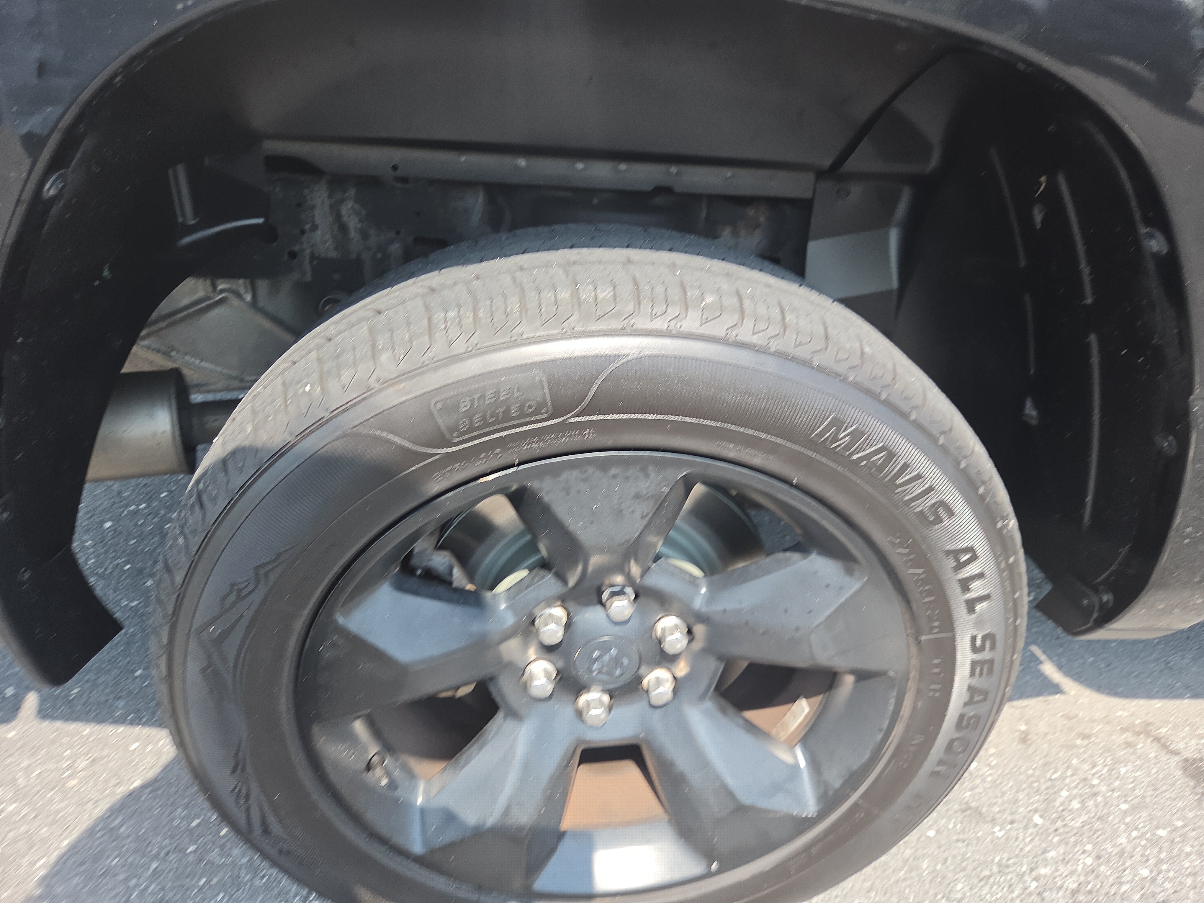 Used 2019 RAM 1500 Big Horn AWD/4WD image 30