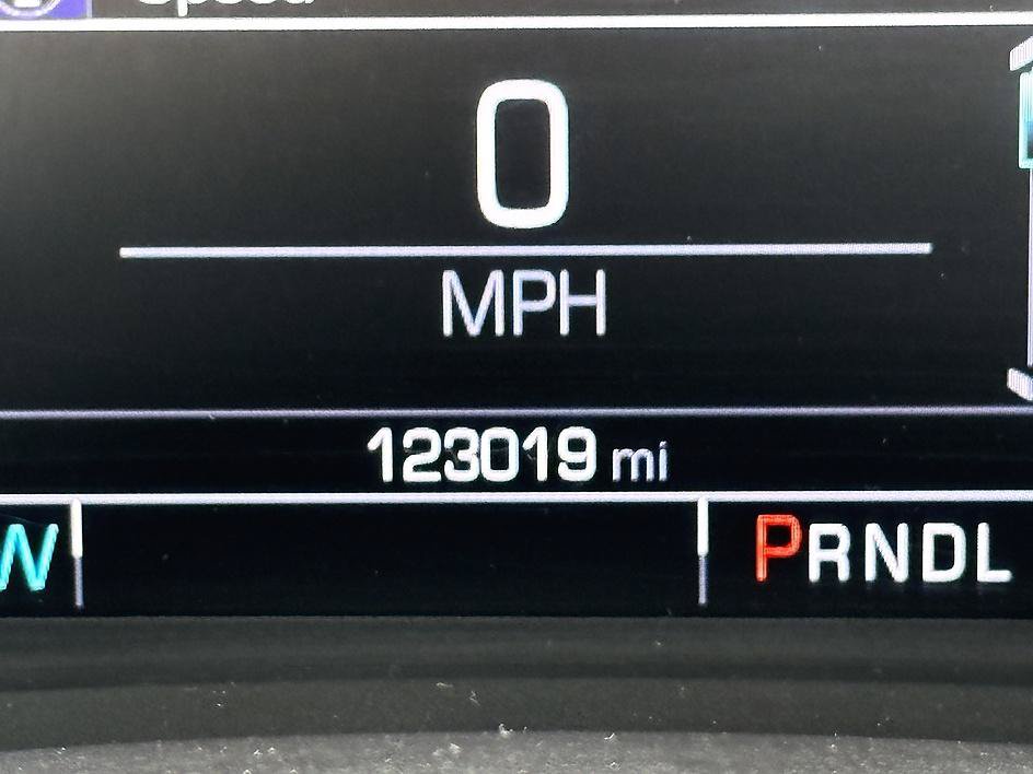 Used 2017 Chevrolet Cruze LT w/ Sun And Sound Package FWD image 19
