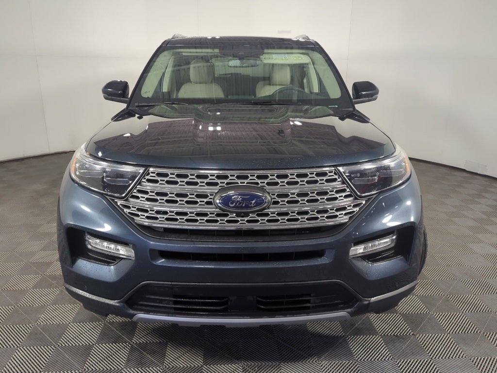 Used 2023 Ford Explorer Limited w/ Equipment Group 301A image 3