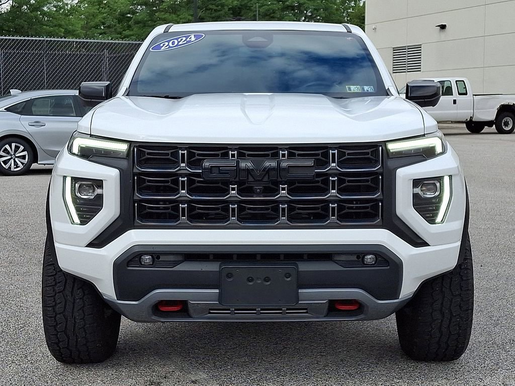 Used 2024 GMC Canyon AT4 w/ Technology Package AWD/4WD image 5
