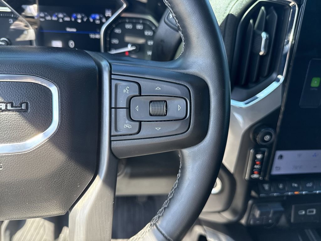 Used 2023 GMC Sierra 2500 Denali w/ Denali Ultimate Package image 15