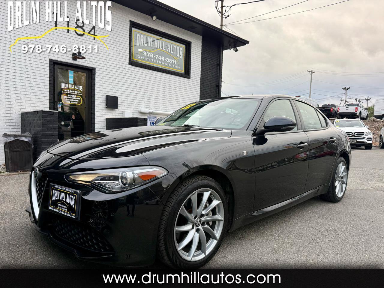 Used 2022 Alfa Romeo Giulia Ti AWD/4WD image 1