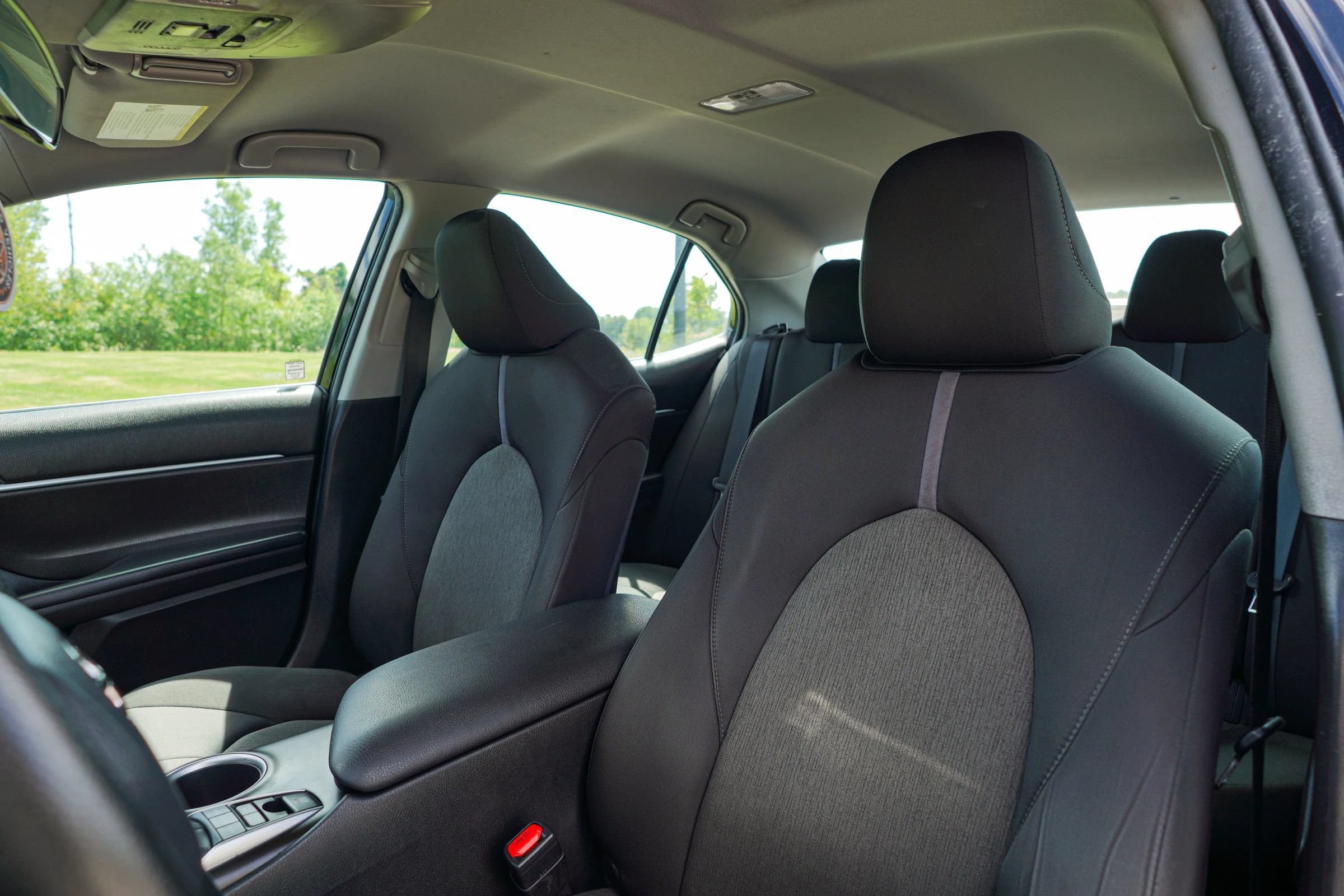 Used 2022 Toyota Camry LE FWD image 15