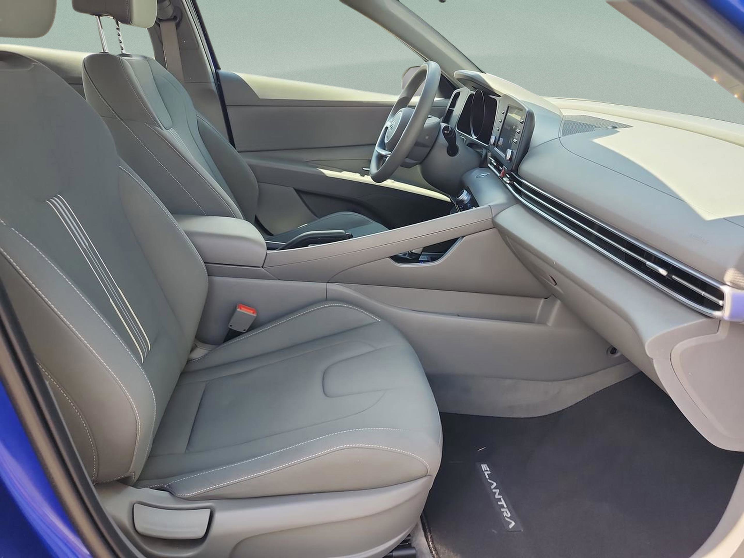 Certified 2023 Hyundai Elantra SEL image 18