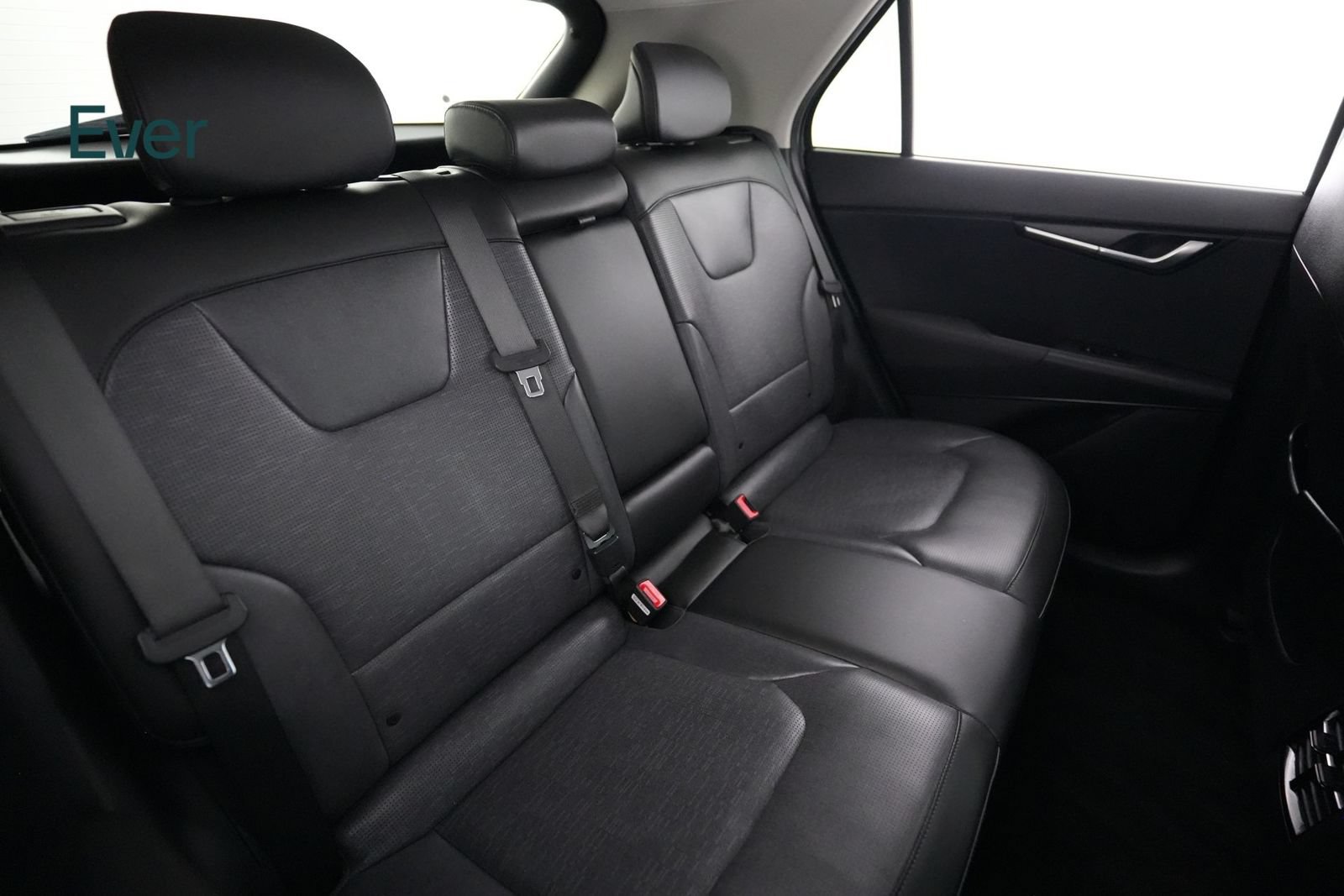 Used 2023 Kia Niro Wave w/ Wave Preserve Package FWD image 5