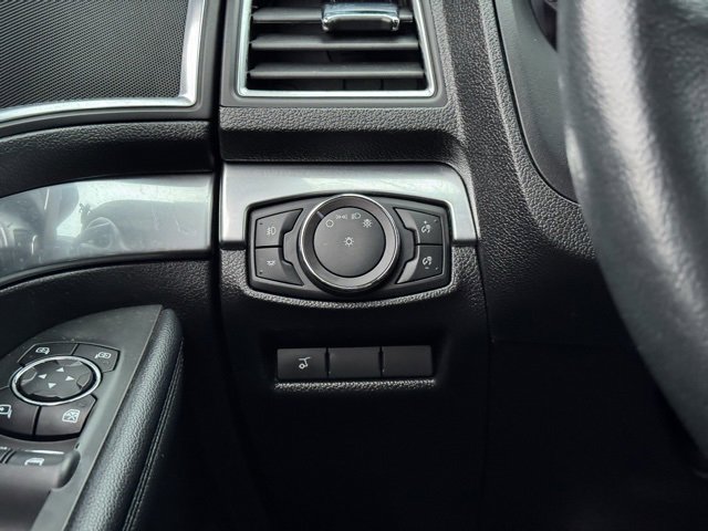 Certified 2018 Ford Explorer Limited image 28