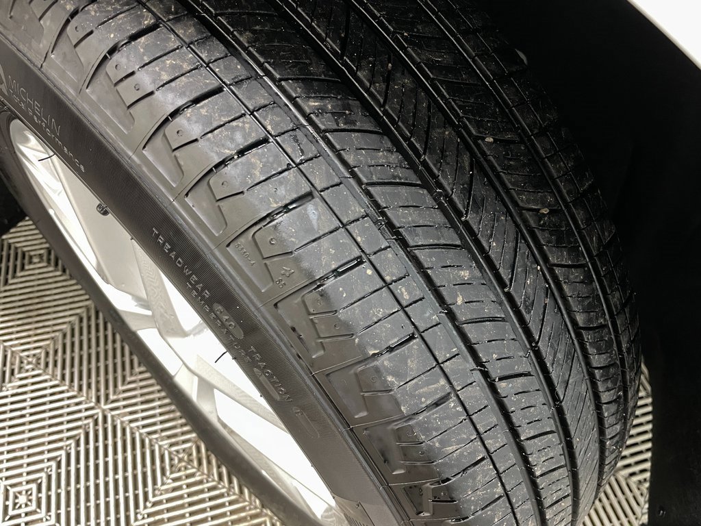 Used 2022 Chevrolet Equinox LT image 48