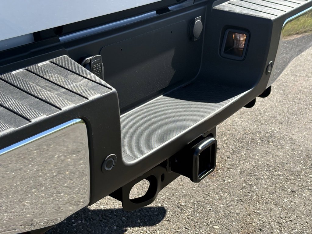 New 2026 Ford F350 XLT w/ 360-Degree Camera Package image 14