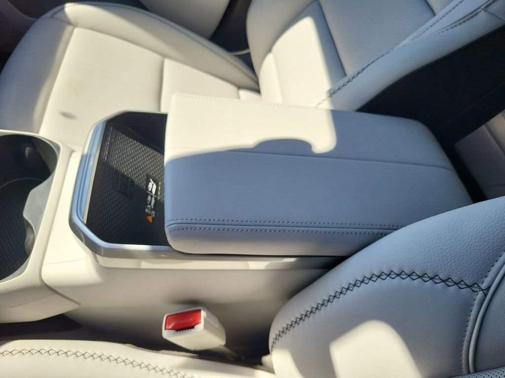 New 2026 GMC Terrain Denali w/ LPO, Black Badging Package image 23