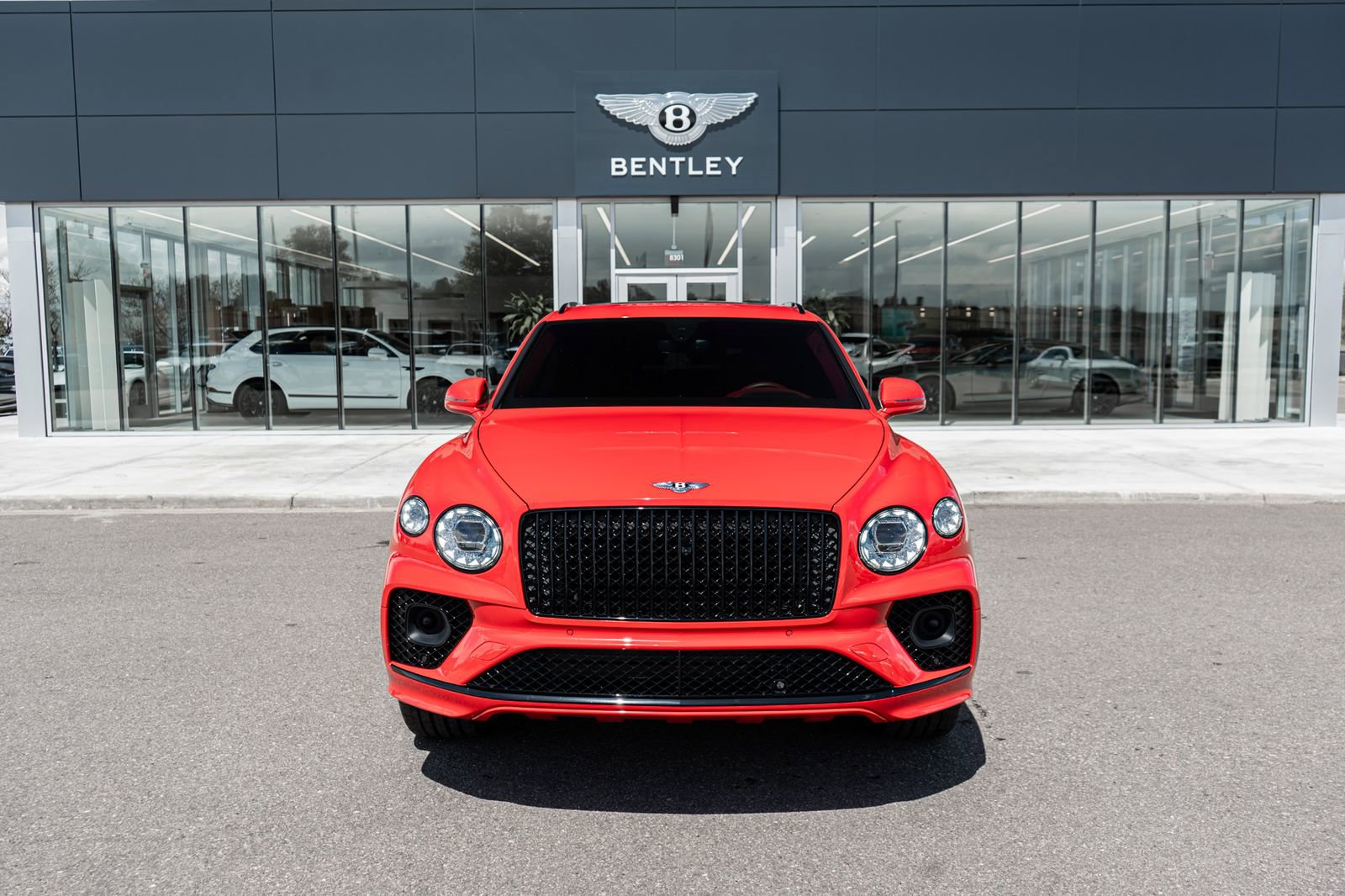 Used 2023 Bentley Bentayga Extended Wheelbase AWD/4WD image 20