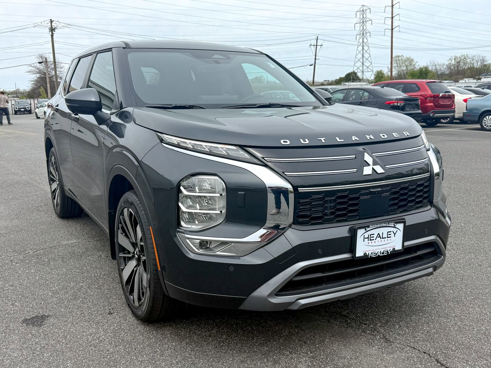 New 2026 Mitsubishi Outlander SE