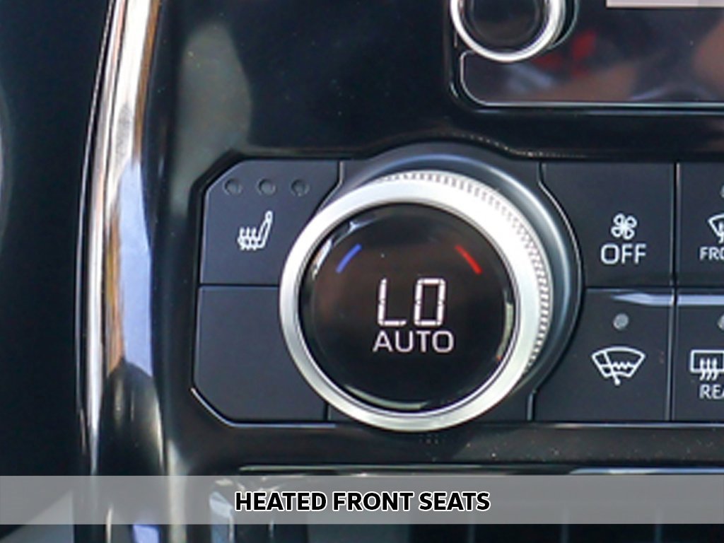 Used 2023 Toyota Highlander XLE image 7