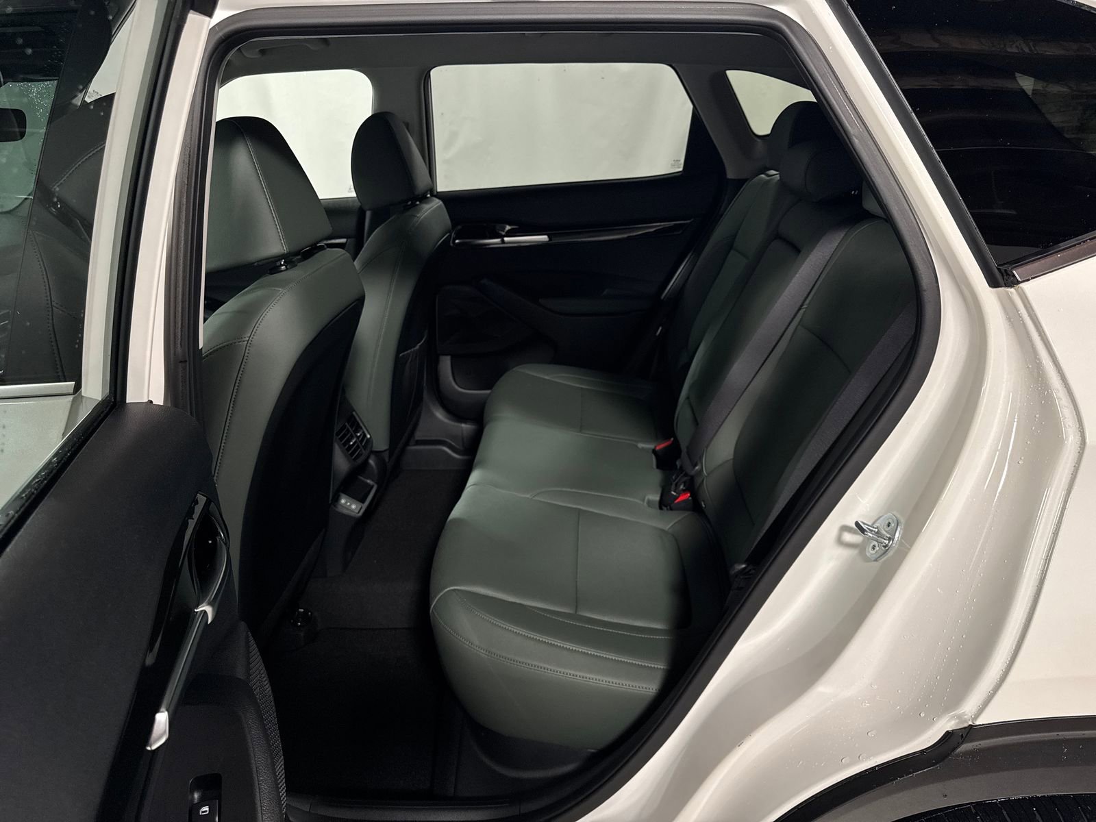 Certified 2024 Kia Seltos SX image 5