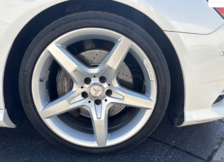 Used 2016 Mercedes-Benz SL 550 w/ Driver Assistance Package image 16