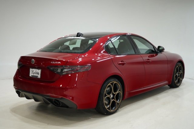 New 2025 Alfa Romeo Giulia Intensa w/ Driving Assist Package image 7