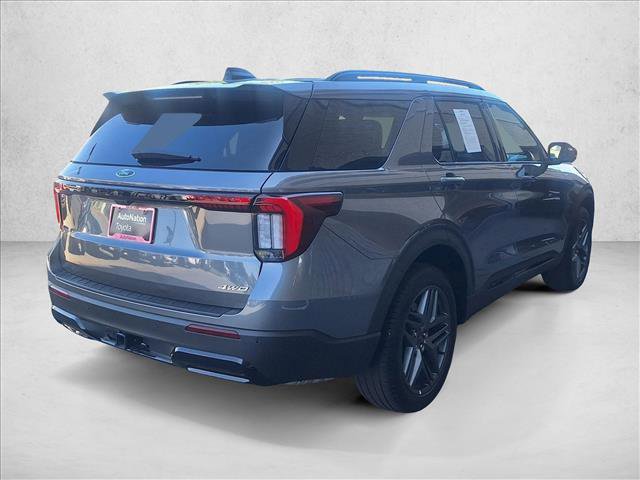 Used 2025 Ford Explorer ST-Line w/ ST-Line Street Pack image 5