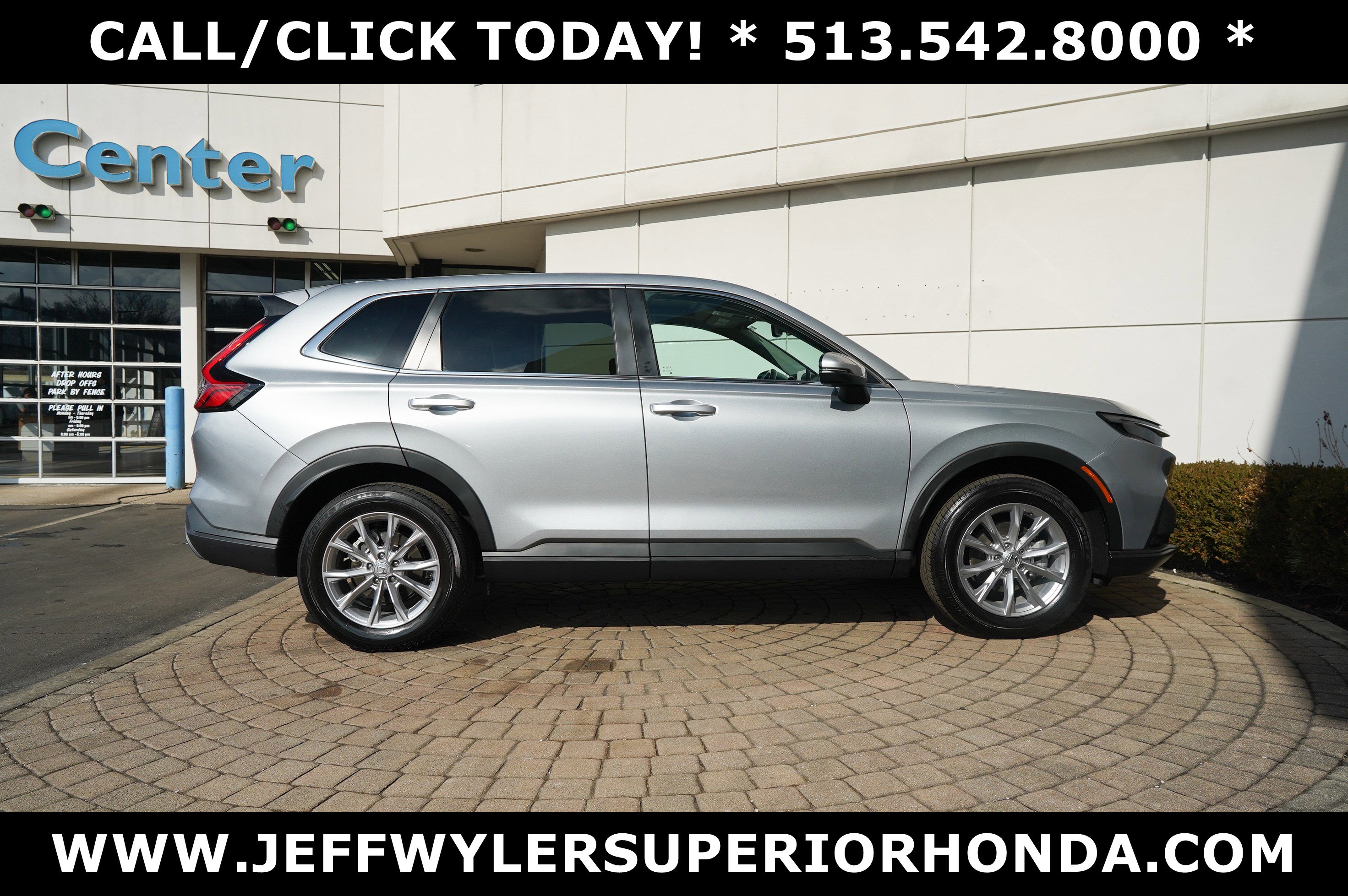 Used 2023 Honda CR-V EX-L image 2