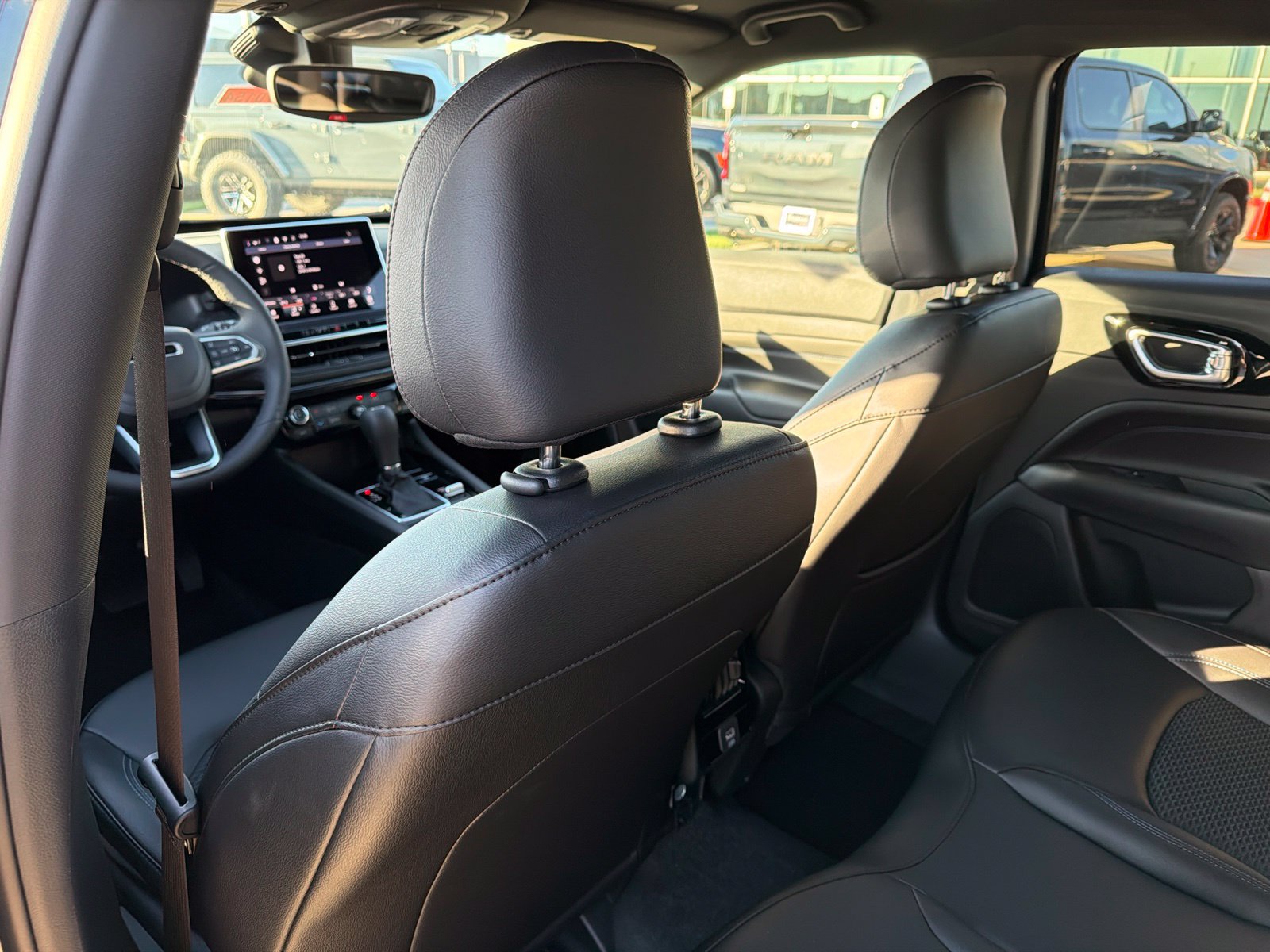 New 2027 Jeep Compass Latitude AWD/4WD image 16