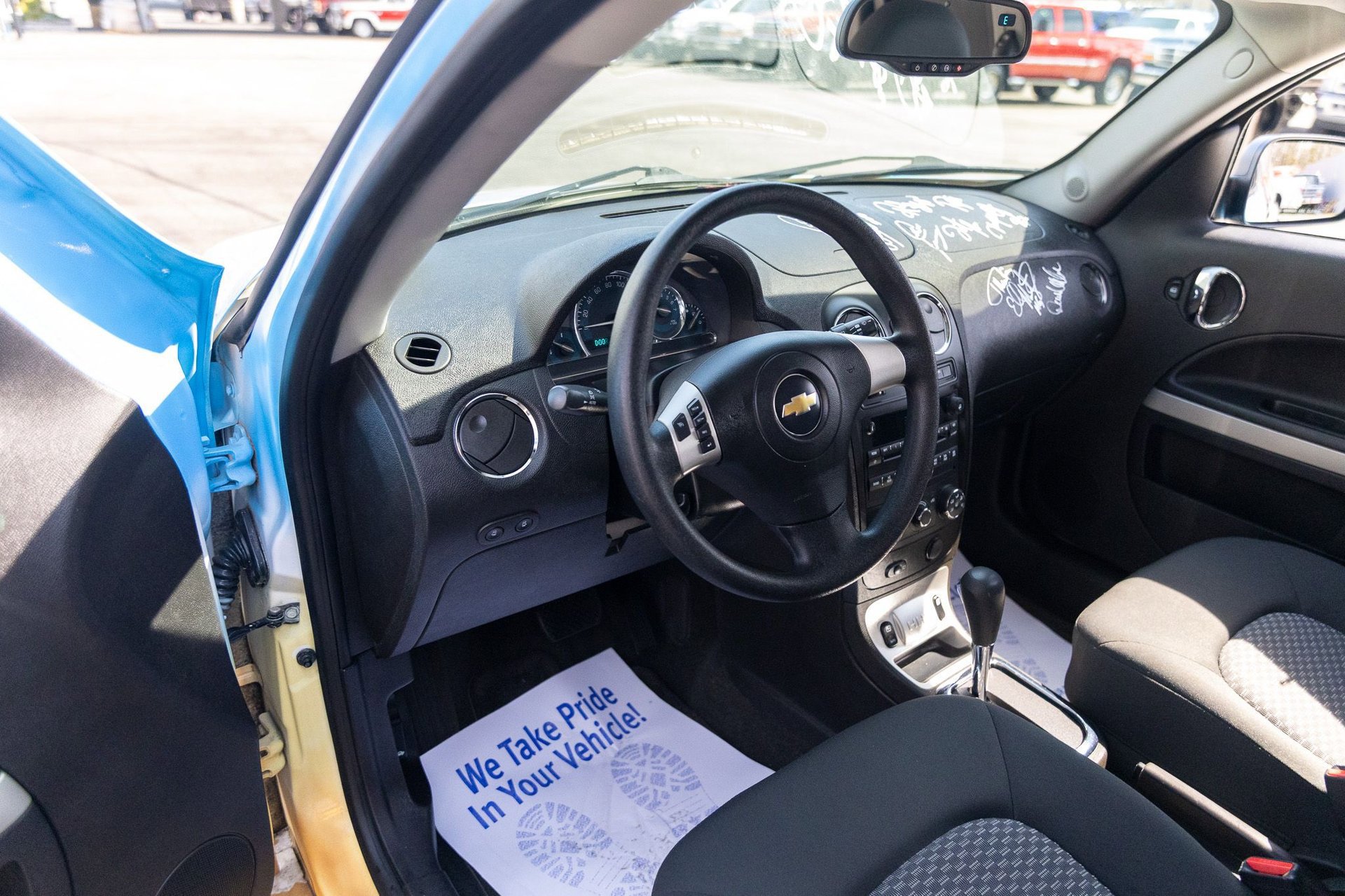 Used 2008 Chevrolet HHR LS image 26