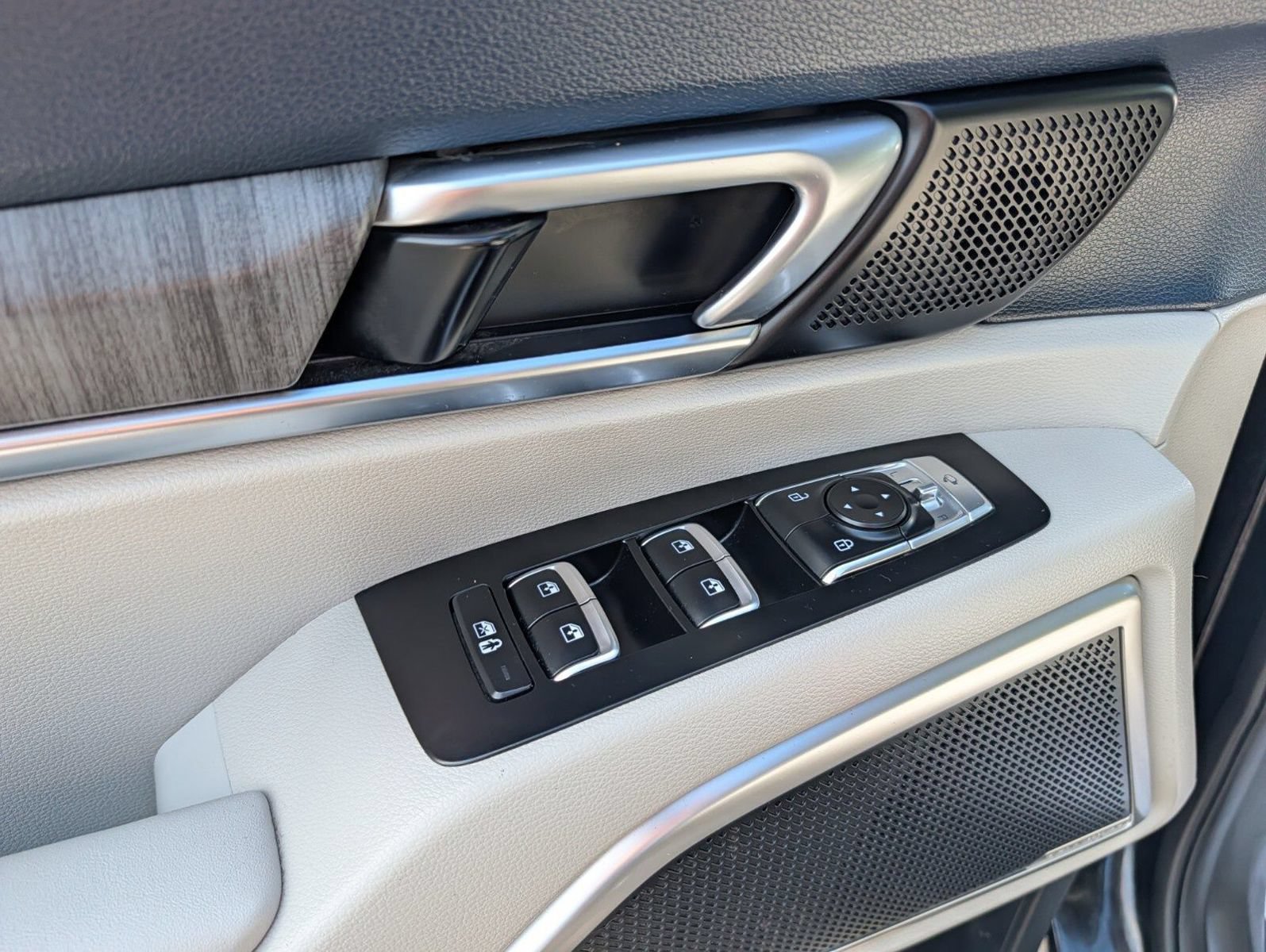 Used 2023 Kia Telluride EX AWD/4WD image 29