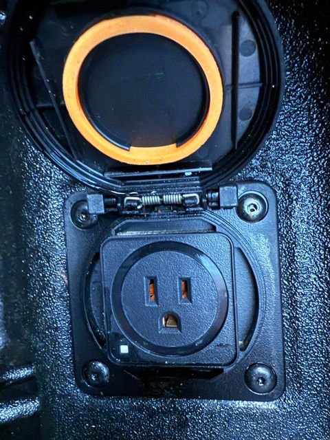 Used 2025 GMC Sierra 2500 Denali Ultimate image 16