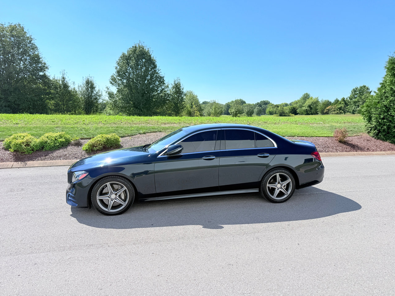 Used 2017 Mercedes-Benz E 300 image 6