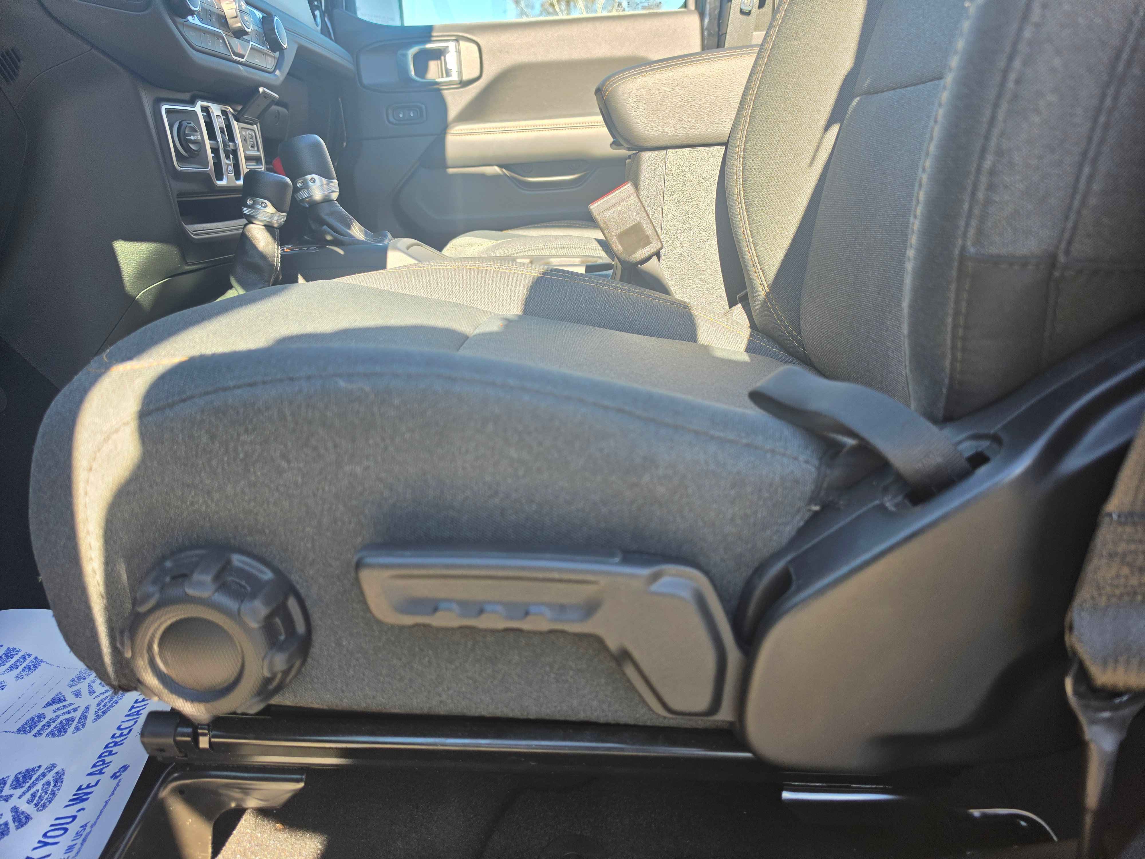 Used 2026 Jeep Wrangler Unlimited Sahara AWD/4WD image 13