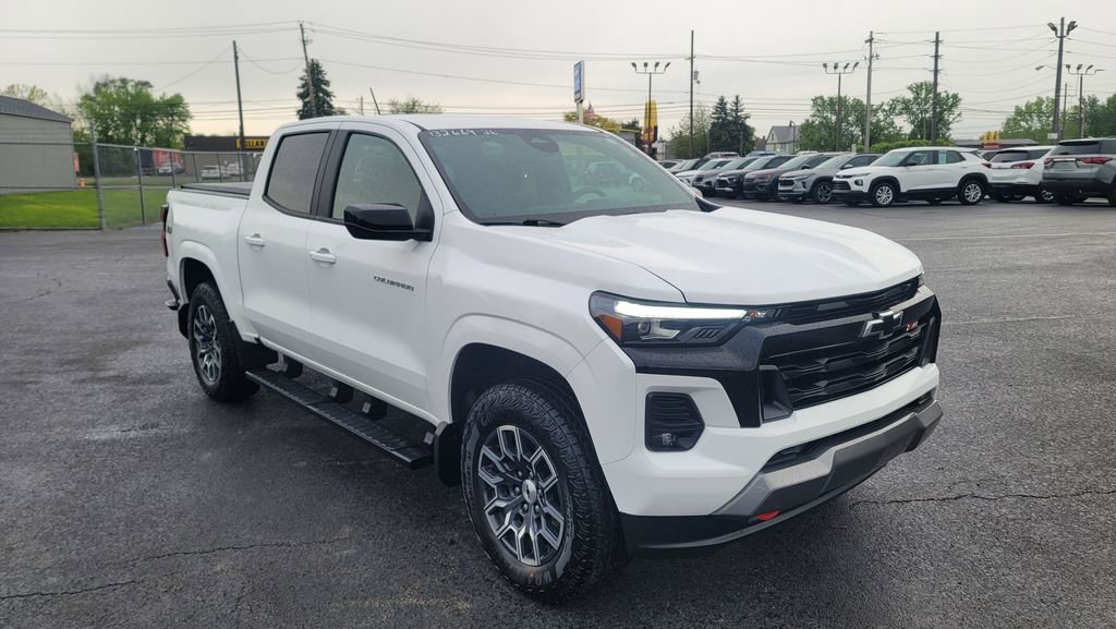 Used 2026 Chevrolet Colorado Z71 AWD/4WD image 16