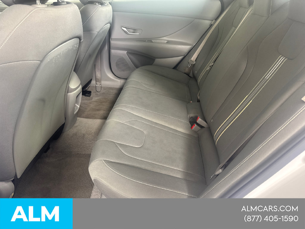 Used 2025 Hyundai Elantra Sport FWD image 23