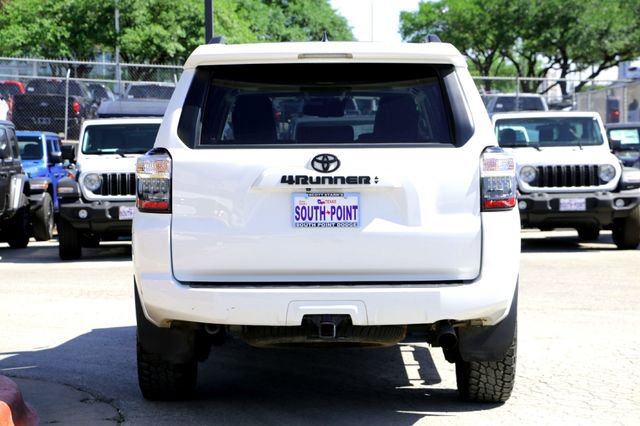 Used 2022 Toyota 4Runner SR5 Premium w/ Moonroof Package image 6