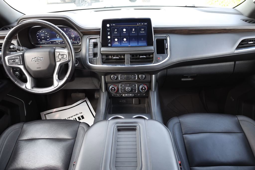 Used 2022 Chevrolet Suburban Z71 w/ Luxury Package AWD/4WD image 18