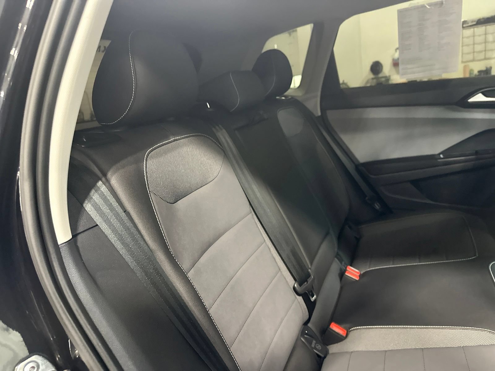 Certified 2023 Volkswagen Taos SE AWD/4WD image 29