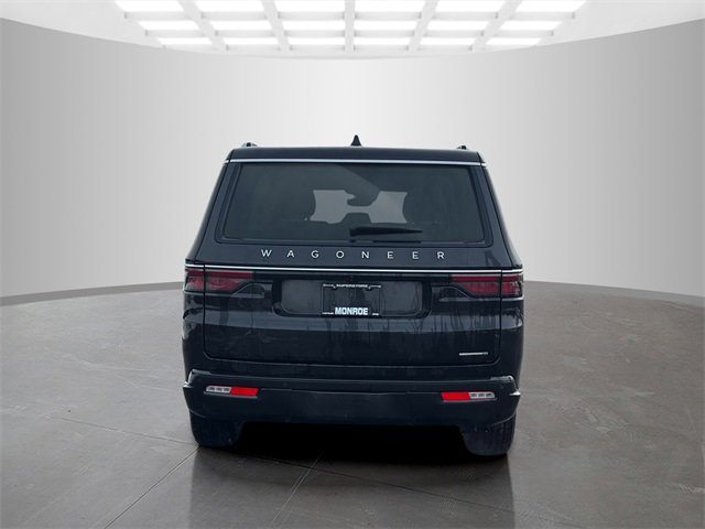 Used 2024 Jeep Wagoneer L Series II w/ Flexible Seating Group image 6