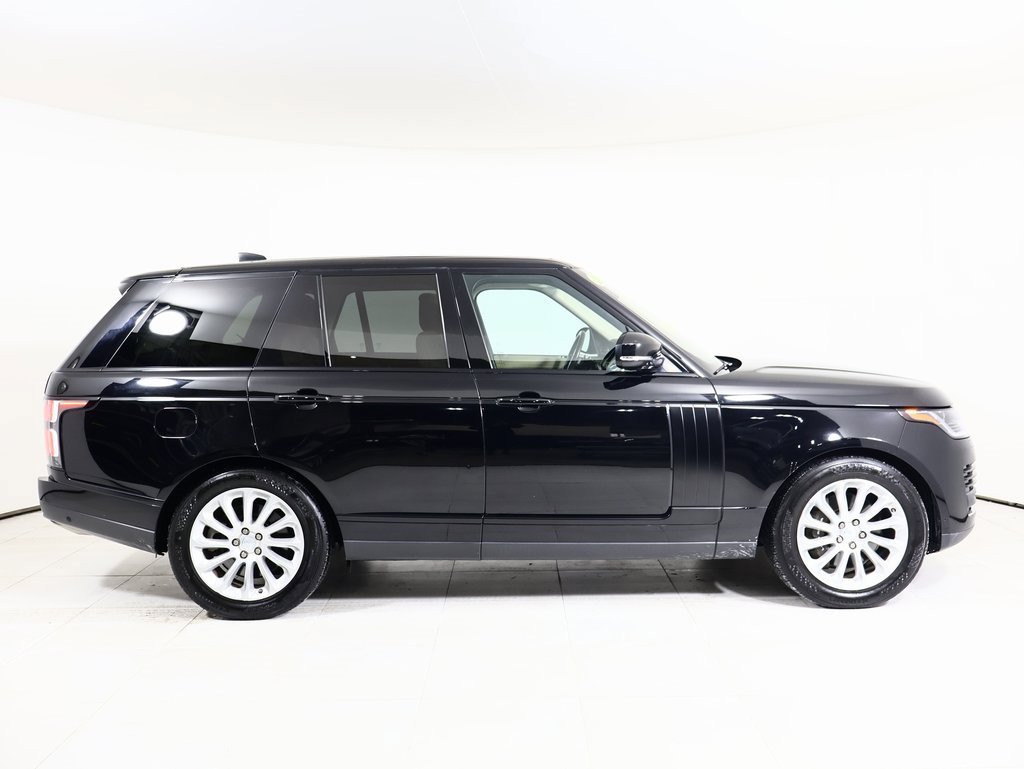 Used 2020 Land Rover Range Rover HSE image 19