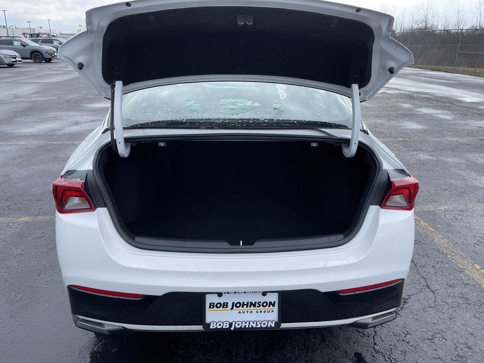 Used 2022 Kia K5 LXS image 9