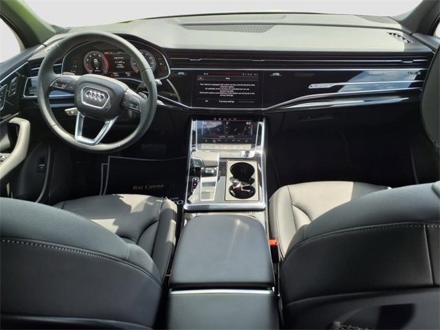 Used 2025 Audi Q7 3.0T Premium w/ Convenience Package image 11