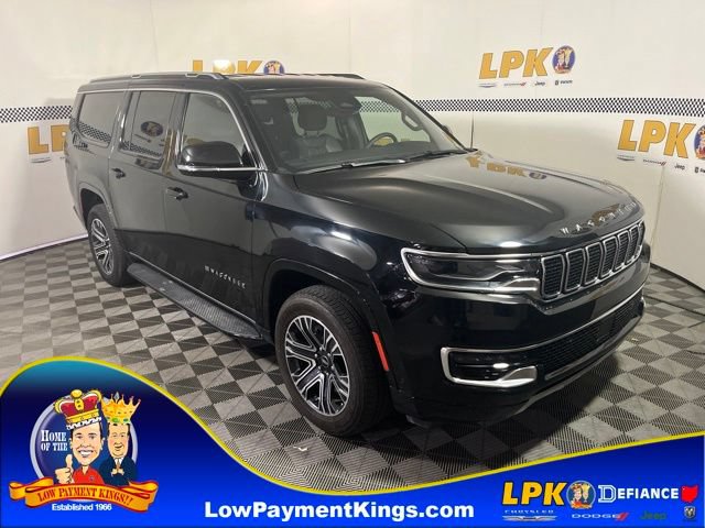 Used 2025 Jeep Wagoneer L Series II w/ 8-pass Seating Package AWD/4WD image 1
