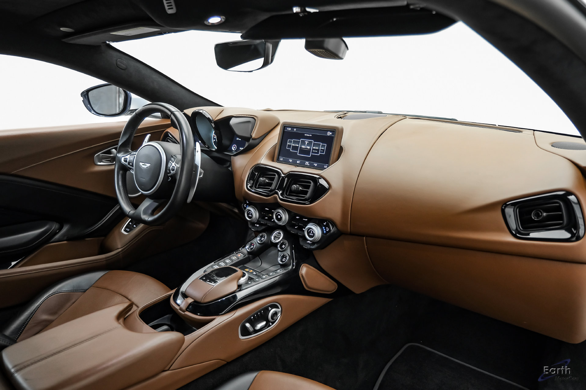 Used 2020 Aston Martin V8 Vantage Coupe RWD image 42